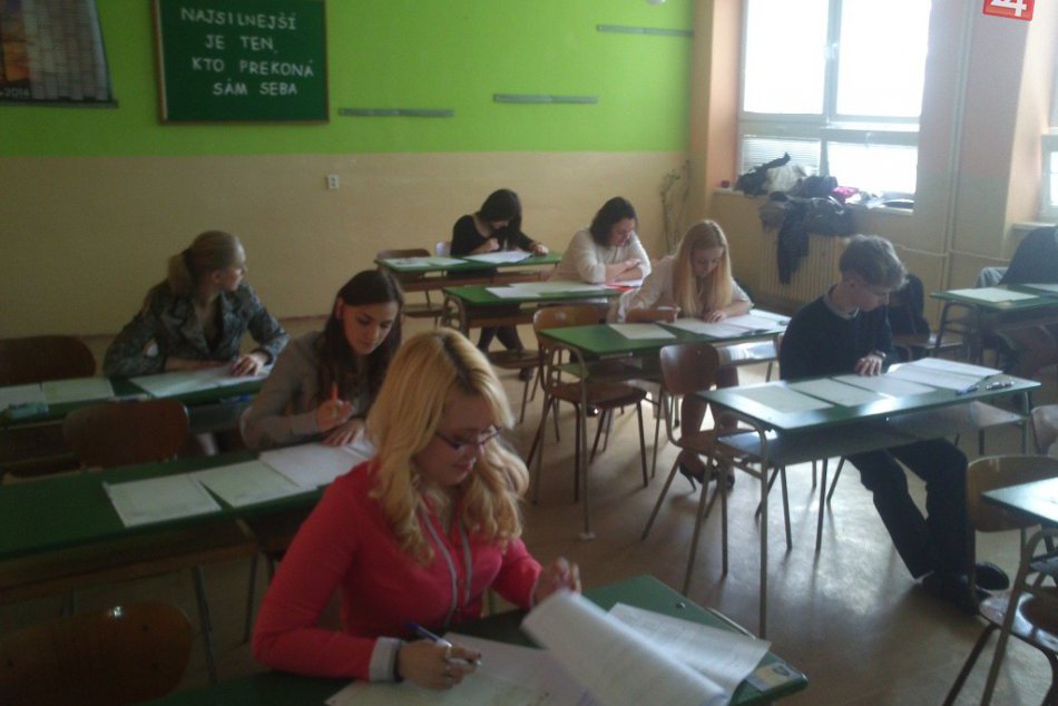 Skúška dospelosti stredoškolákov