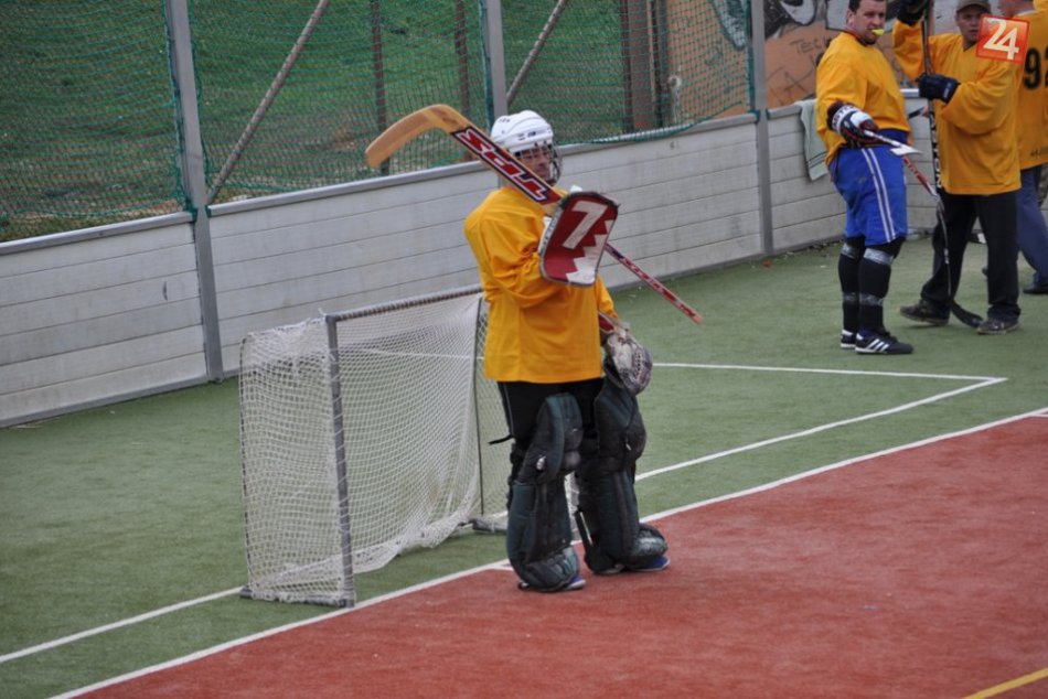 Hokejbal: Hecnuté Pecky vs. Rudná