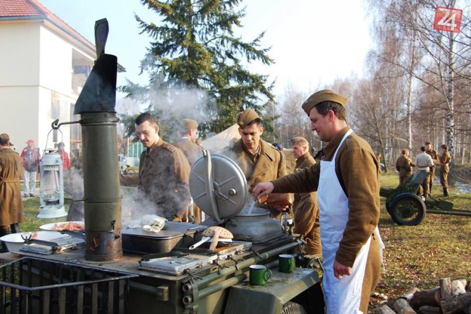 29. marec 2014: Vojaci 1. Čsl. armádneho zboru na voľbách v Smrečanoch