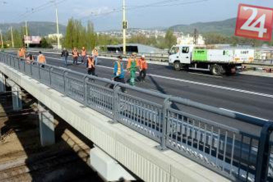 Konečne! Opravený most na Hlinkovej dnes odovzdali do užívania