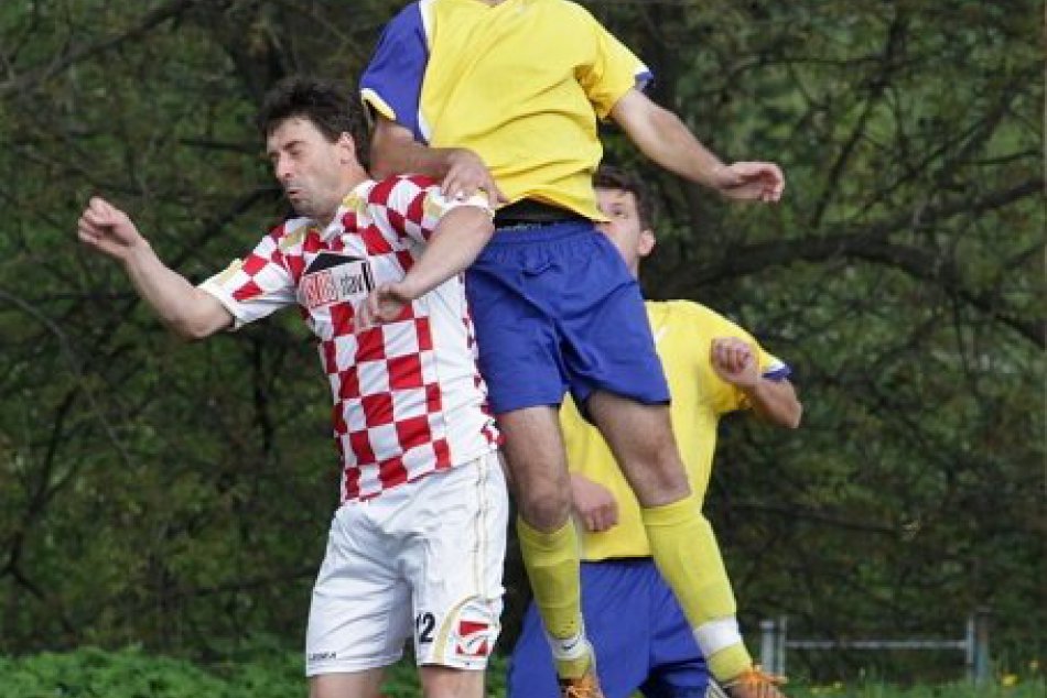 Futbal_Sasova-Repiste_0-0(0-0)