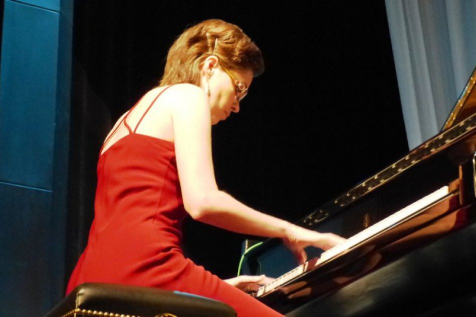 V pestrom programe koncertu PHJ účinkovali učitelia