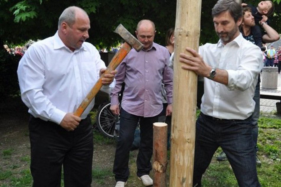 Srdce Žiliny už zdobí máj