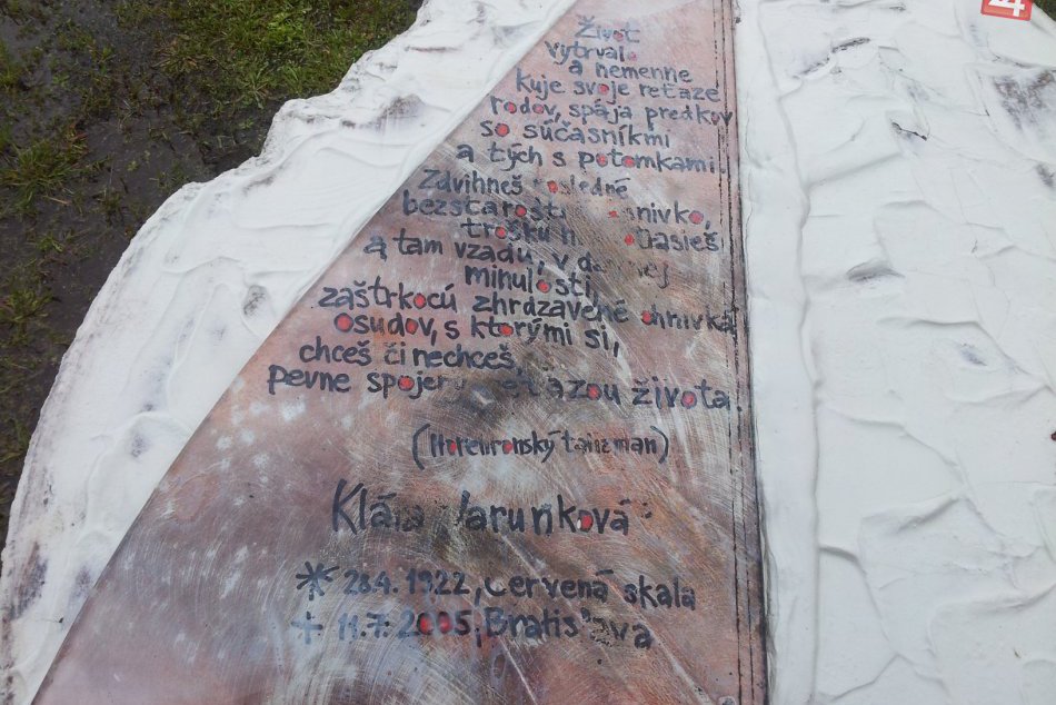 Literárny park osobností Brezna a okolia