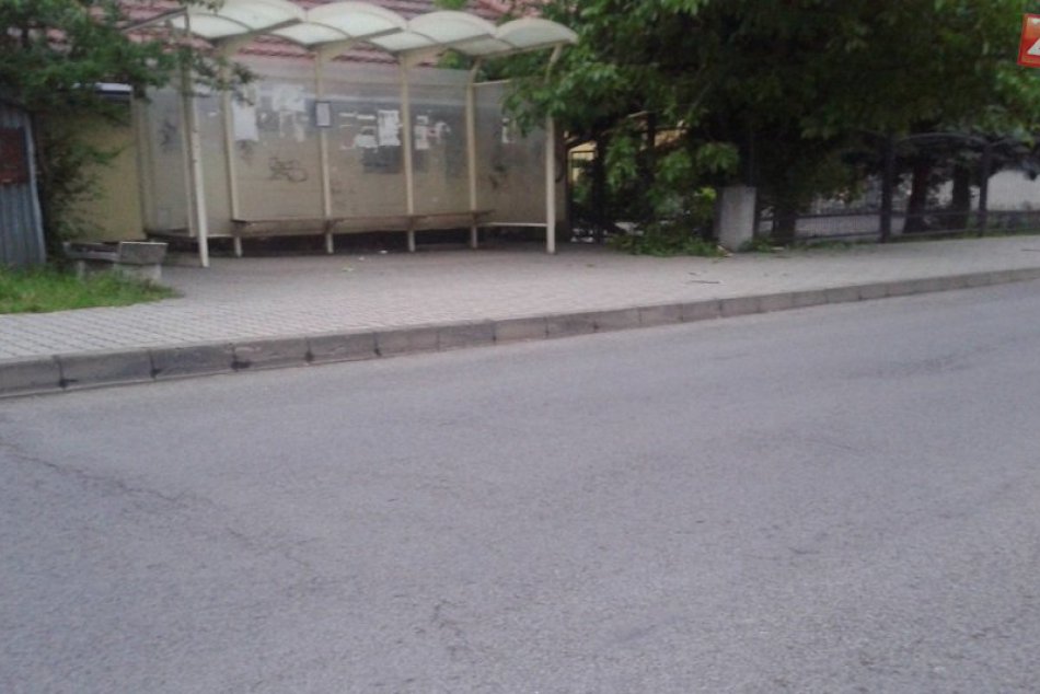 Konáre, zastávka na Brestovskej