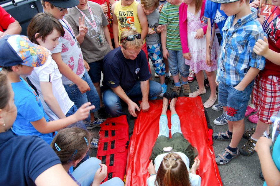 Deň, na ktorý deti len tak nezabudnú: Poučné prednášky a adrenalínové ukážky