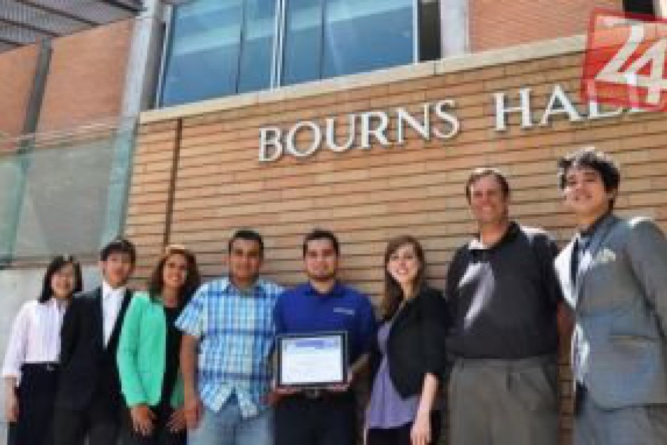 Študenti vyvinuli škridle, ktoré pohlcujú smog