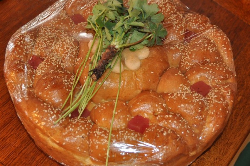 Nezvyčajný dar, fašiangový chlieb