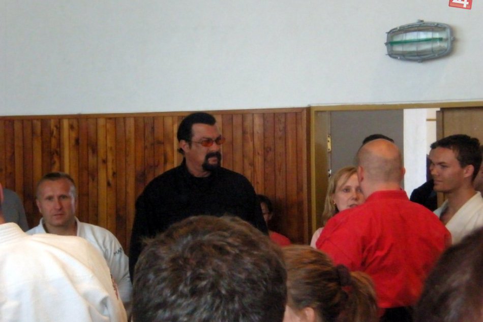 Tréning so Stevenom Seagalom