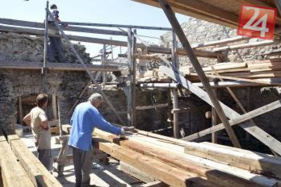 Obnova Vinianskeho hradu pokračuje