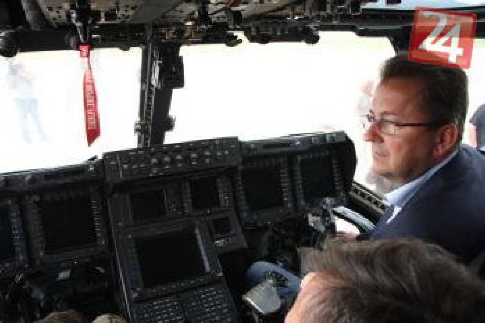 V Sliači trénovali americké vzdušné sily na nevšedných strojoch