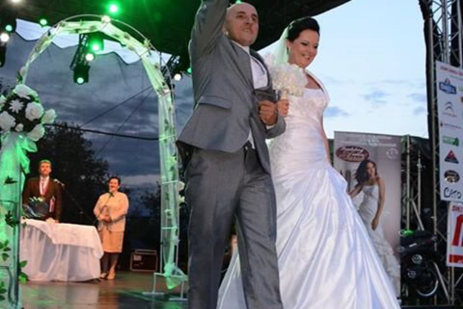 Romantická svadba na zraze motorkárov