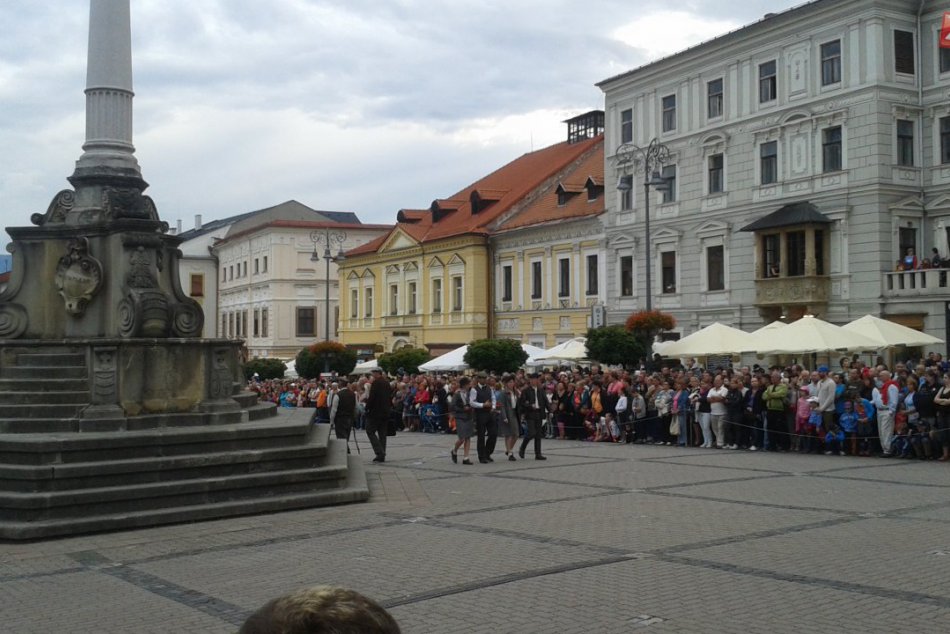 Ulicami Banskej Bystrice prechádzala povstalecká armáda