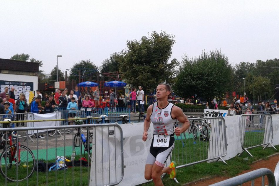 Takto to v sobotu vyzeralo na Štrkovci. Konal sa tradičný Triatlon pre všetkých
