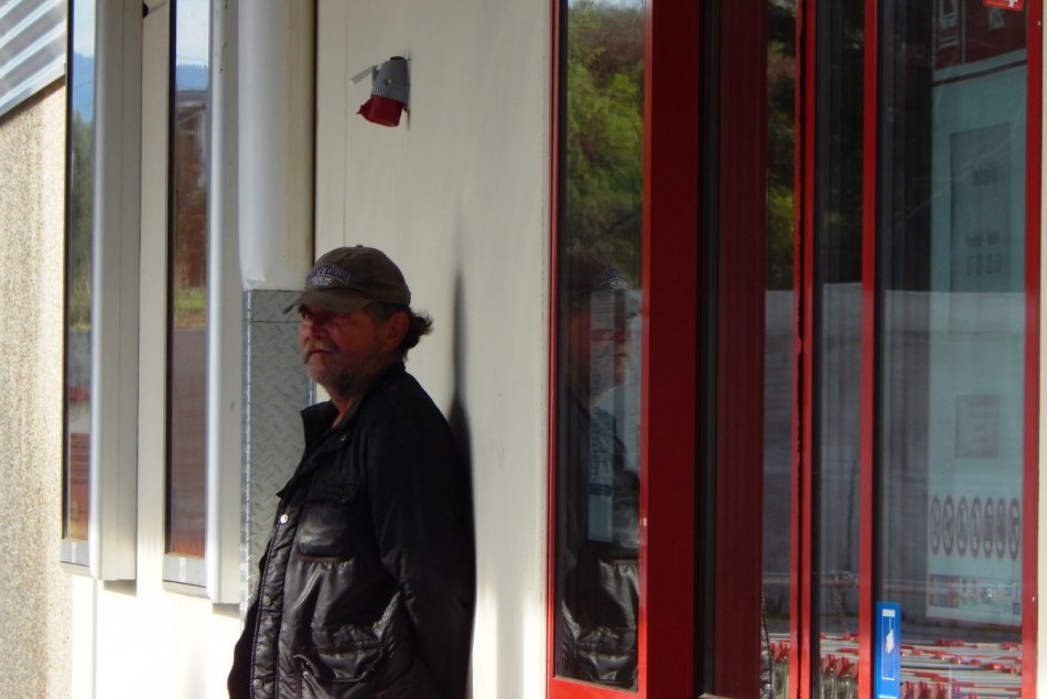 Žiarski bezdomovci: Toto sú miesta, kde najradšej popíjajú