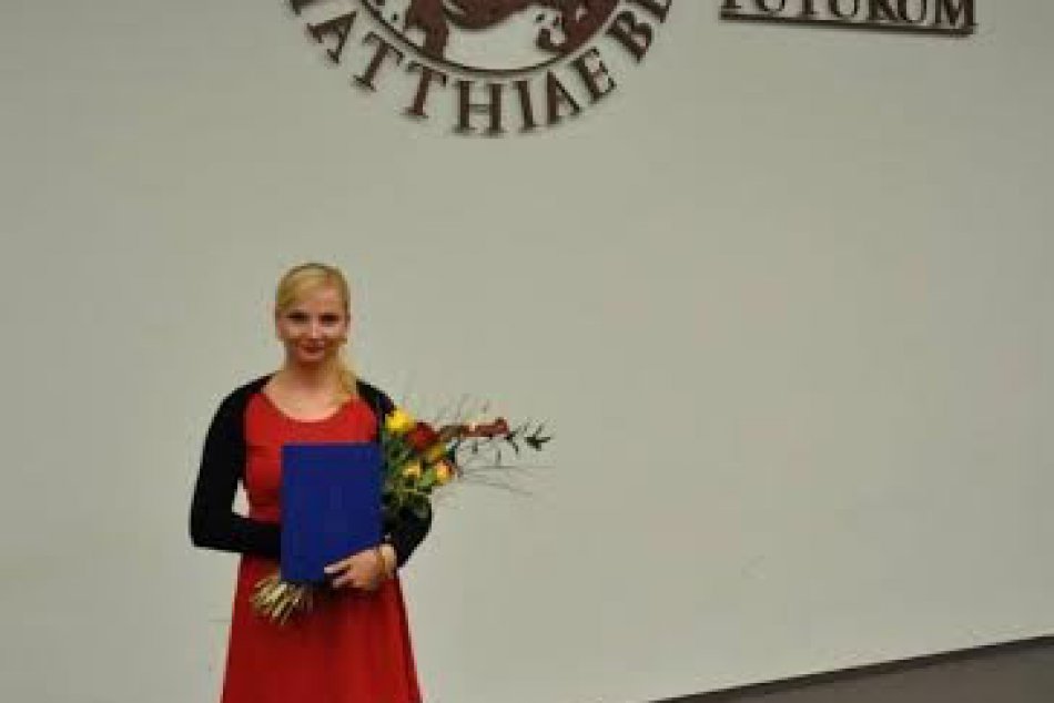 Študentka ocenená rektorkou UMB Simona Ježíková