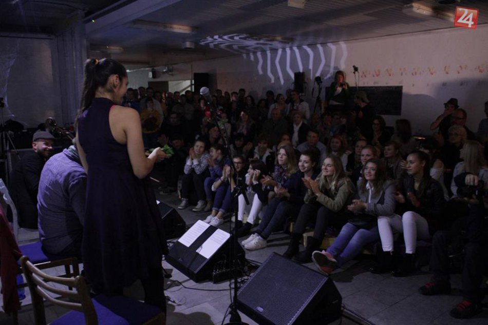 Jana Kirschner s hosťami zaplnila podchod AS