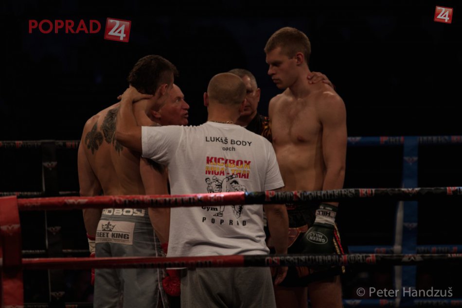 5. zápas K-1 kg: Denis Kušmírek (Poprad) vs. Adam Janasik (Poľsko) – víťaz Kušmí