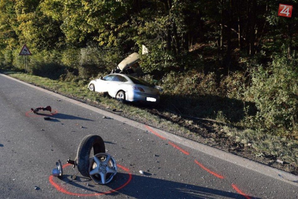Na ceste došlo k tragickej nehode, zábery z miesta nešťastia