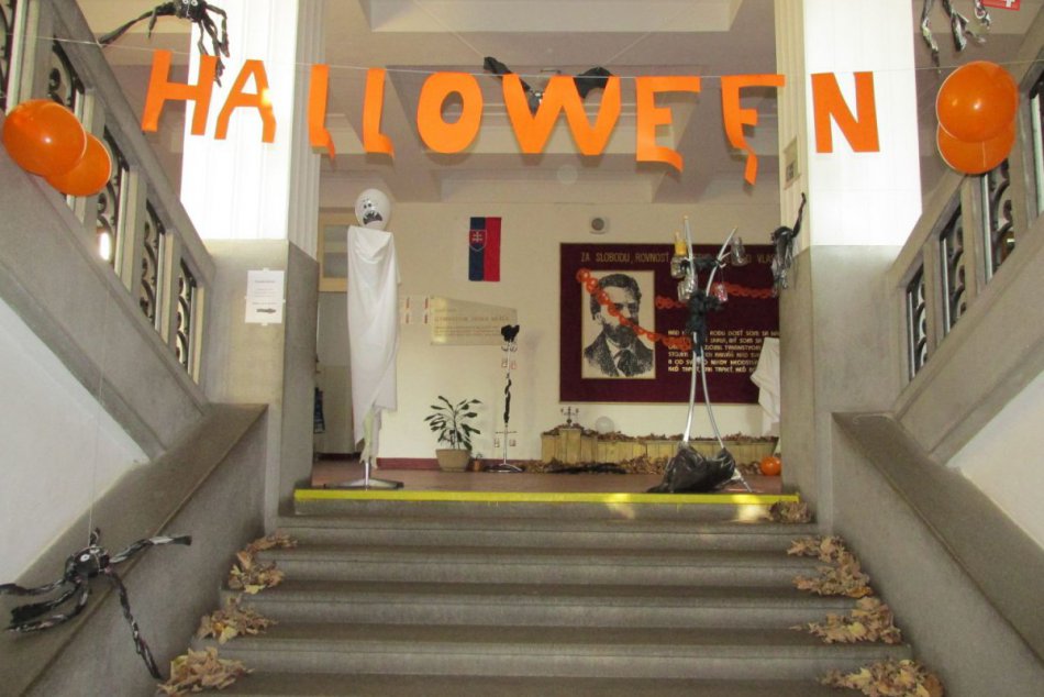 Strašidlá na zlatomoraveckom gympli v plnej paráde