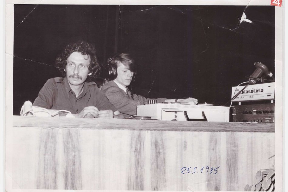 Dídžej Rudolf Voit z Prešova: Takto začínal okolo novembra 89!