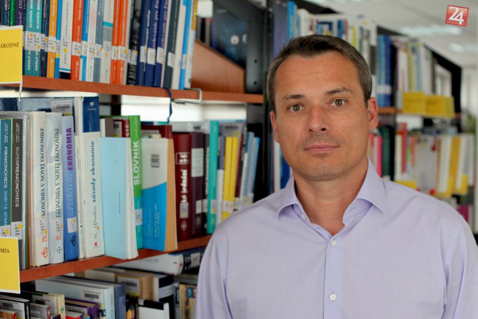 Nechce sa vám stále cestovať? Študujte ONLINE z pohodlia vášho domova