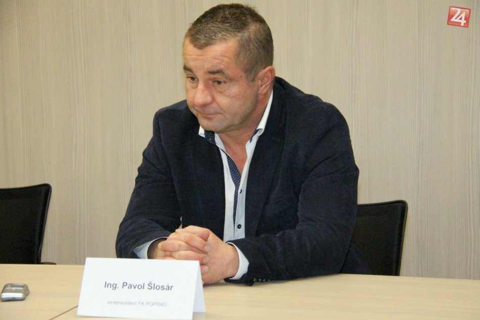 Podpísanie zmluvy o financovaní futbalu