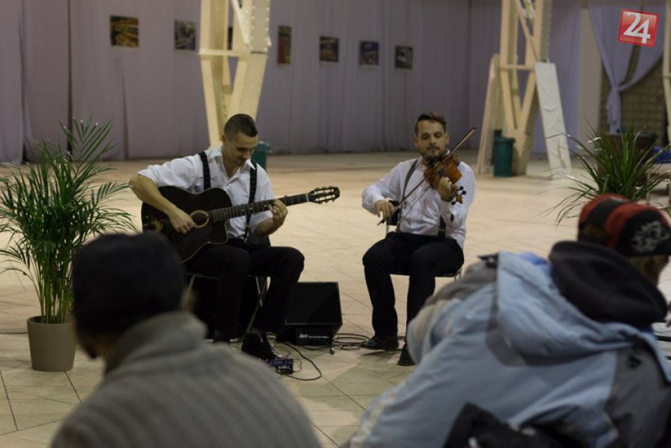 Noc vonku: Mesiac bez domova