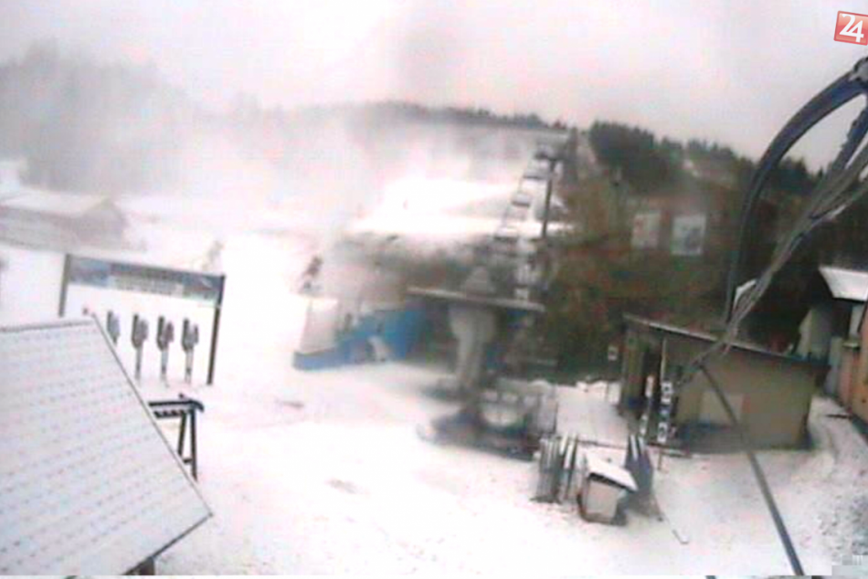 Krahule už zasnežujú: Aktuálne FOTO z webkamery!