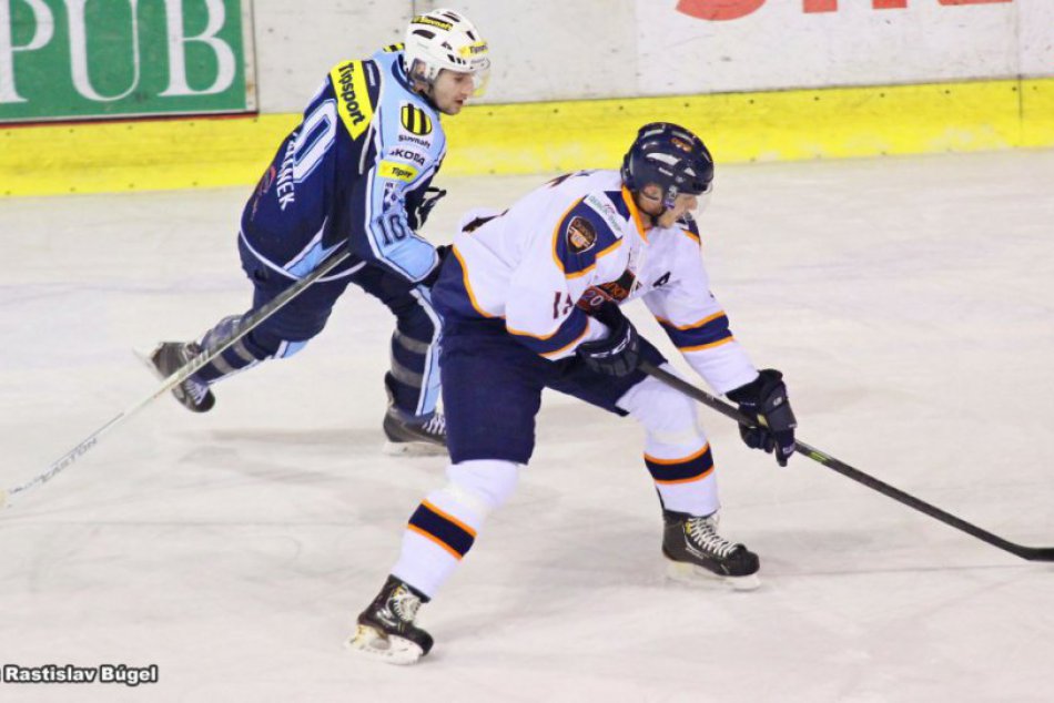 Patrik Bačík vystuží nitriansku obranu