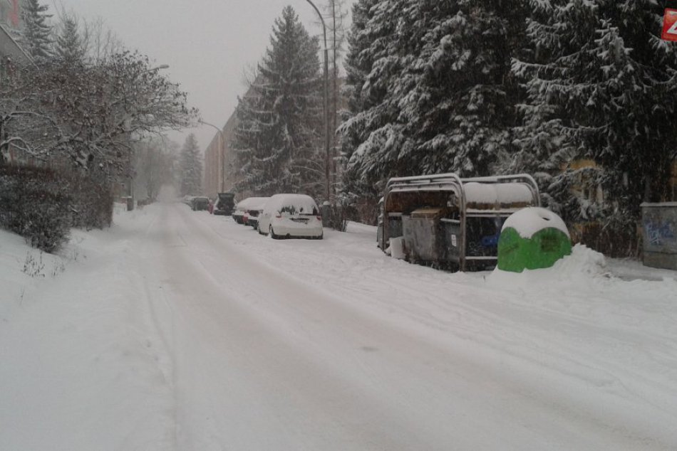 Banská Bystrica sa zahalila do bielej periny