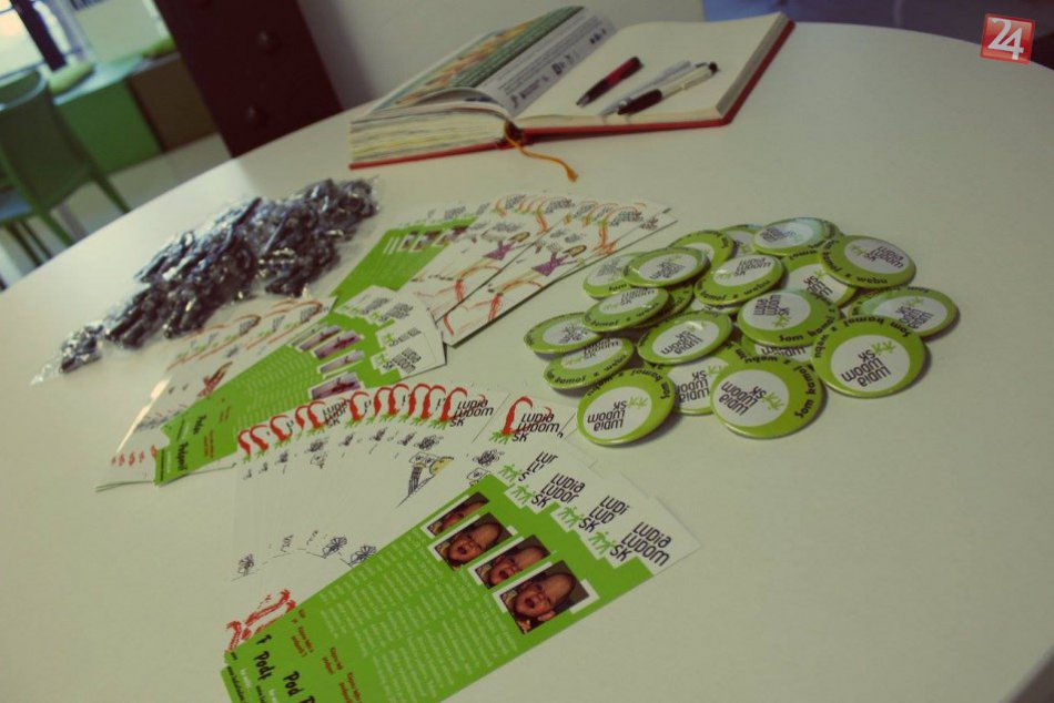 Stretli sa Kamoši. Z webu.