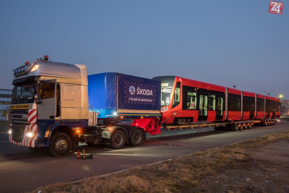 Nová jednosmerná električka