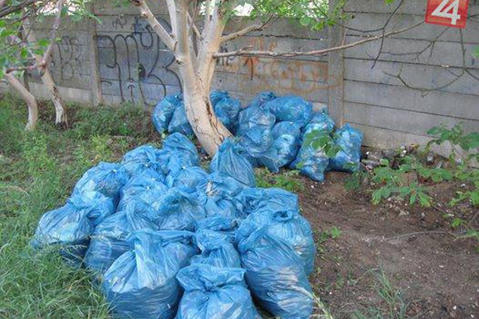 FOTO: Klobúk dole pred prácou dobrovoľníkov z Hlohovca