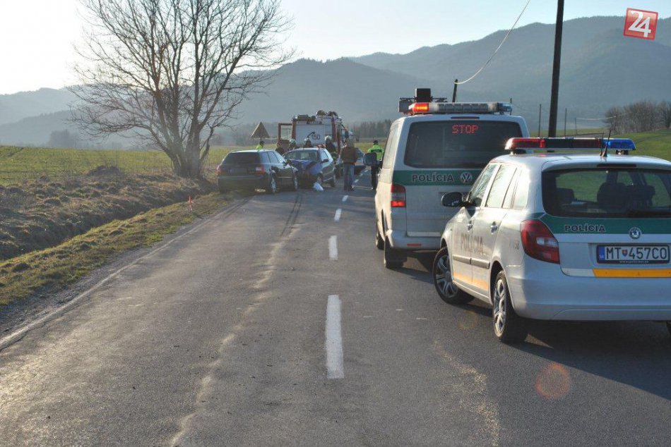 Čelná zrážka Audi s Fiatom sa skončila tragicky