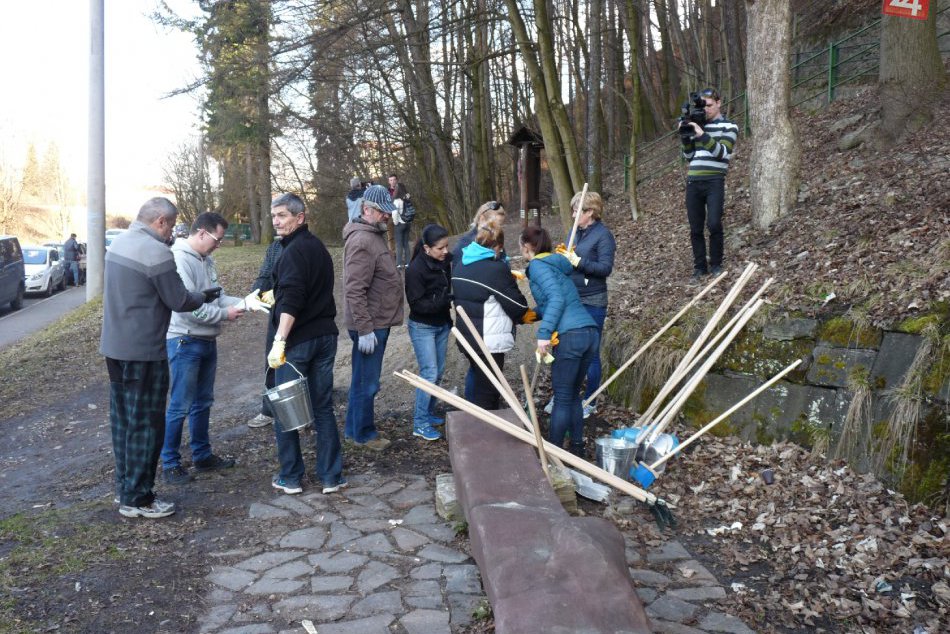Do jarného čistenia mesta sa pustil aj primátor Nosko