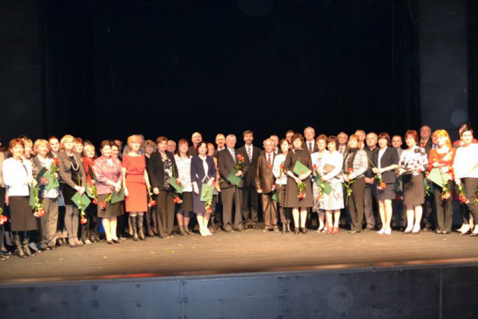 Žilinská župa ocenila stredoškolských učiteľov