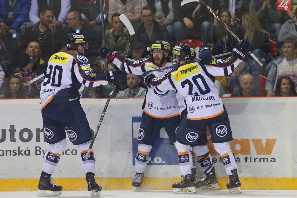 FOTO: Takto prežívali oceliari eufóriu z titulu!