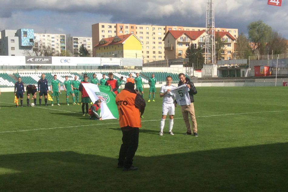 Tatran Prešov sa lúčil s kapitánom: Michal Krajník dostal dres od spoluhráčov