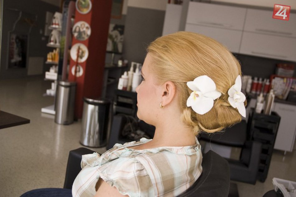 Pod rukami bystrického kaderníka vznikajú úchvatné účesy