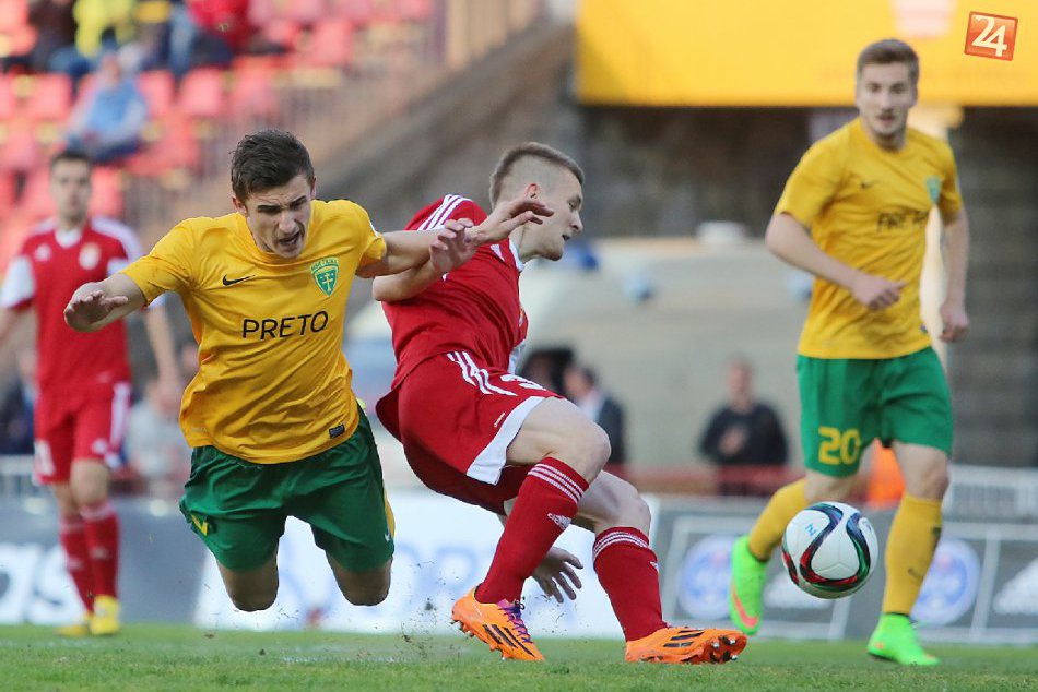 Ani ďalší zápas futbalistov spod Urpína fanúšikov veľmi nepotešil