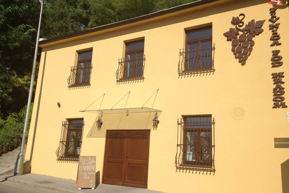 Vínkari, zbystrite pozornosť: Pod hradom sa bude ochutnávať až 160 vín!