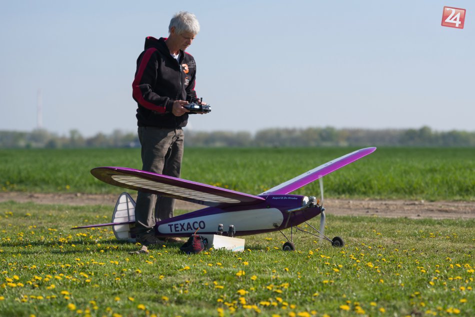 10. šaliansky zlet historických modelov