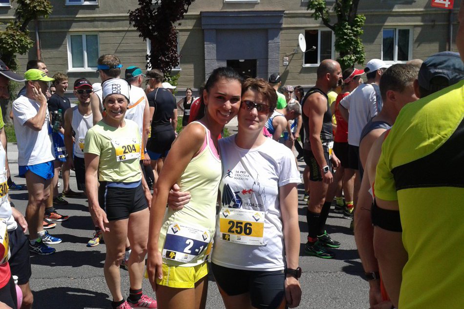 Aj takto to vyzeralo v žiarskych uliciach počas polmaratónu