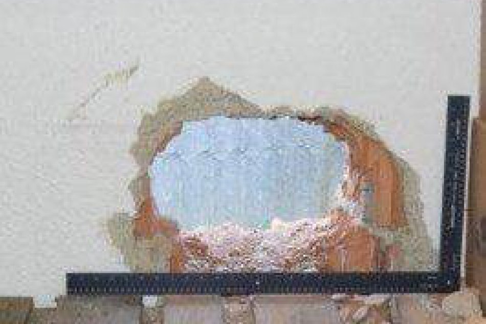 Krádež vlámaním do predajne potravín