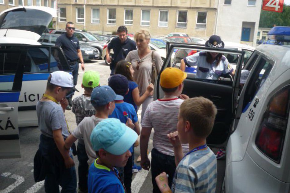 Mestskí policajti mali čo robiť: Čelili náporu malých Bystričanov