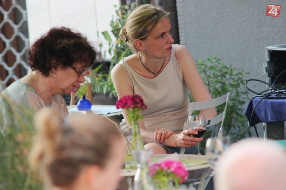 Kupecká ulica sa zaplnila knihami: Premenila sa na Kníhkupeckú