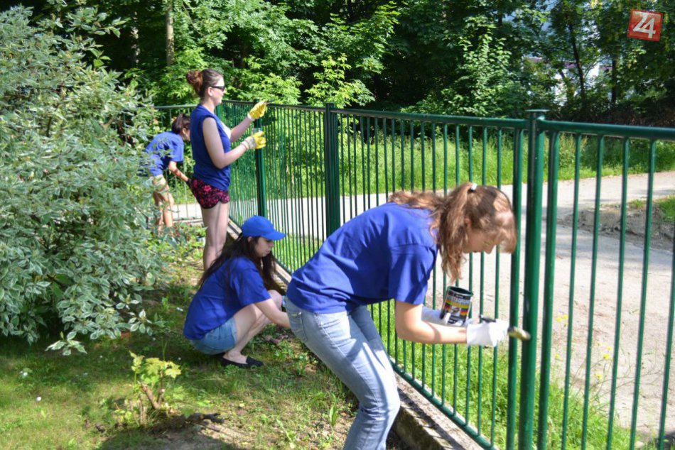 Župní úradníci sa zapojili do dobrovoľníckej akcie