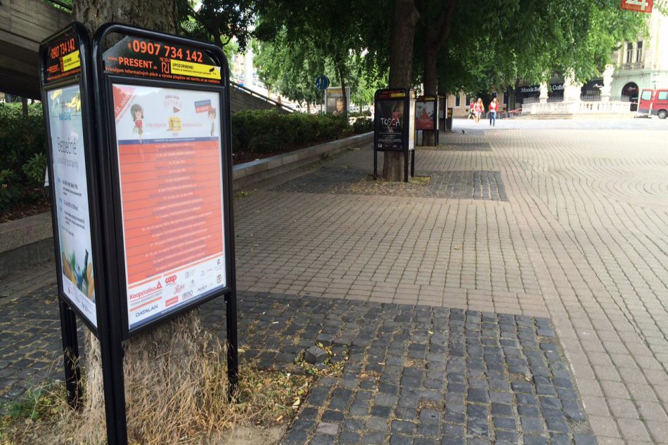 Sporné trojnožky v Starom Meste