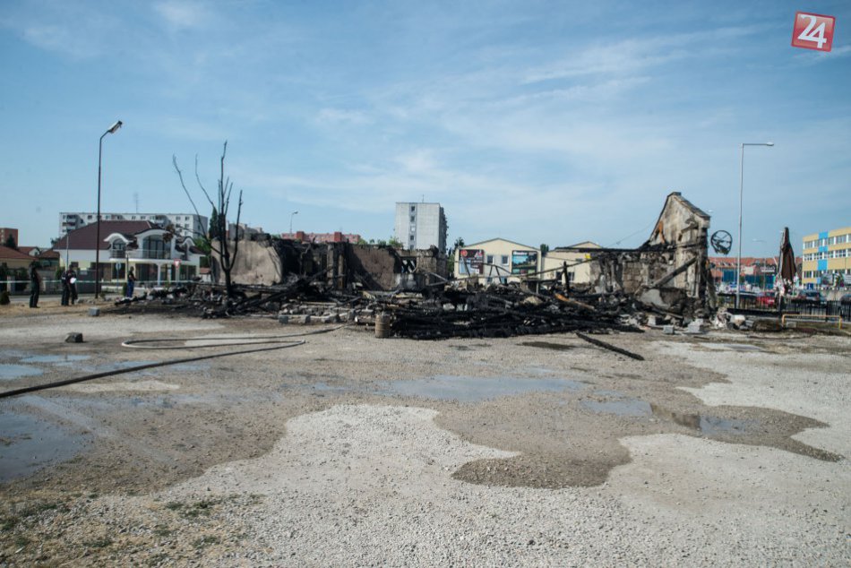 Toto ostalo po rozsiahlom požiari baru, úmysel alebo nehoda?